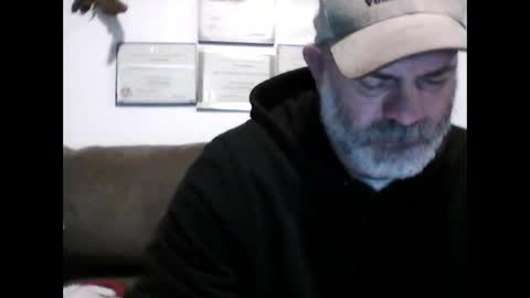 idkwhyidothis348732 online show from 01-26-25, 06:37