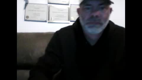 idkwhyidothis348732 online show from 02-19-25, 12:00