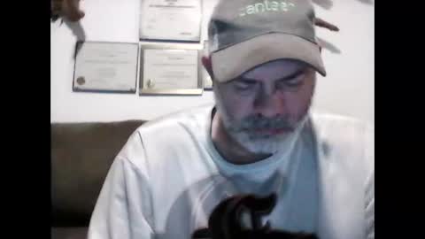 idkwhyidothis348732 online show from 02-24-25, 11:54