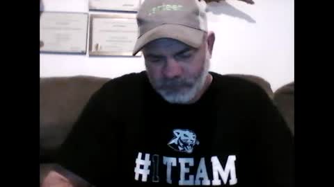 idkwhyidothis348732 online show from 02-27-25, 11:52