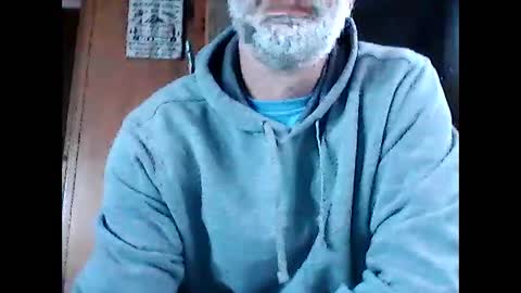 idkwhyidothis348732 online show from 03-01-25, 02:23