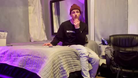 Snapshot of igetherwetter chatting on 12-22-24, 05:34 Amiri Roue online show from 12-22-24, 05:34