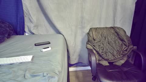 Snapshot of igetherwetter chatting on 01-25-25, 06:23 Amiri Roue online show from 01-25-25, 06:23