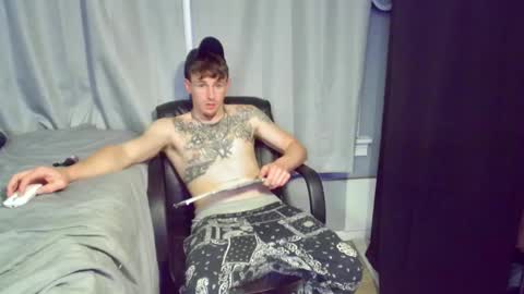 Snapshot of igetherwetter chatting on 02-03-25, 11:36 Amiri Roue online show from 02-03-25, 11:36