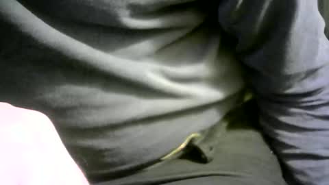 Snapshot of ignoredlittlestloser chatting on 11-04-25, 12:04 ignoredlittlestloser online show from 11-04-25, 12:04