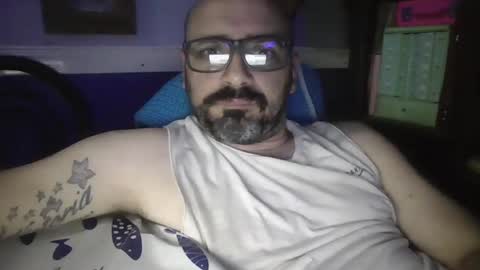 Snapshot of igorargen4 chatting on 10-19-25, 01:17 igorargen4 online show from 10-19-25, 01:17