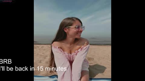 Julia and Mira online show from 09-14-25, 06:18