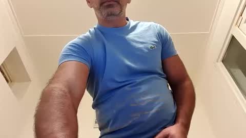 Snapshot of ihtiandar1008 chatting on 03-04-25, 11:00 ihtiandar1008 online show from 03-04-25, 11:00