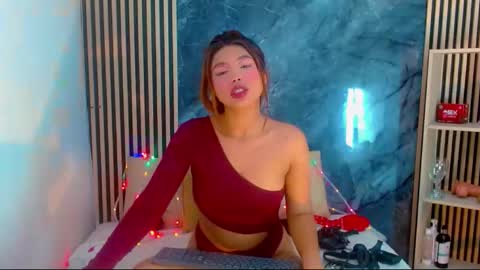 iisalombardi online show from 12-02-25, 03:56