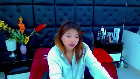 Snapshot of iisalombardi chatting on 02-06-26, 05:12 iisalombardi online show from 02-06-26, 05:12