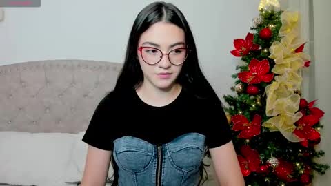 Snapshot of iki_mei chatting on 12-19-25, 07:32 Maria online show from 12-19-25, 07:32