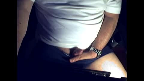 Snapshot of ikissuuuu chatting on 01-16-26, 04:22 ikissuuuu online show from 01-16-26, 04:22