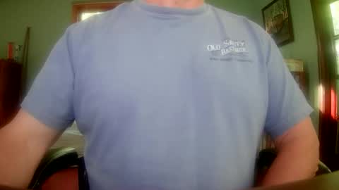 Snapshot of il_undercover chatting on 06-02-26, 11:23 il_undercover online show from 06-02-26, 11:23