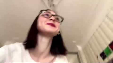 Asya online show from 10-31-25, 08:15