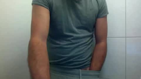 Snapshot of ilcaponero chatting on 05-10-26, 11:10 ilcaponero online show from 05-10-26, 11:10