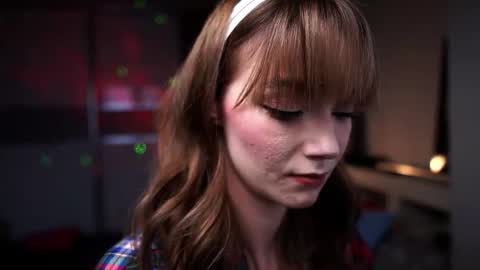 ileanacampbel online show from 11-18-25, 05:45