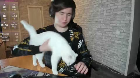 Snapshot of iliaskrislove chatting on 03-06-25, 12:43 iliaskris online show from 03-06-25, 12:43