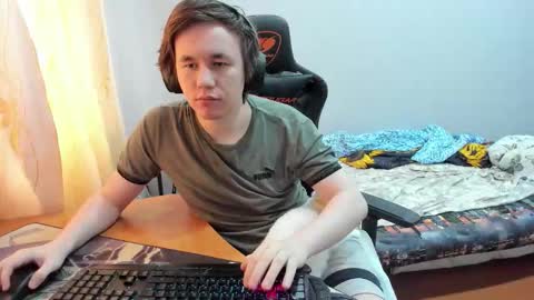 Snapshot of iliaskrislove chatting on 09-09-25, 10:04 iliaskris online show from 09-09-25, 10:04