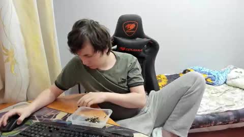 Snapshot of iliaskrislove chatting on 09-14-25, 08:52 iliaskris online show from 09-14-25, 08:52