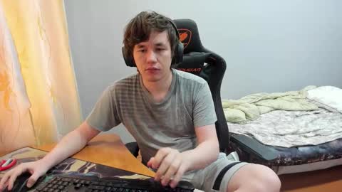 Snapshot of iliaskrislove chatting on 09-18-25, 03:30 iliaskris online show from 09-18-25, 03:30