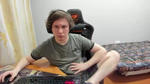 Snapshot of iliaskrislove chatting on 09-19-25, 07:03 iliaskris online show from 09-19-25, 07:03