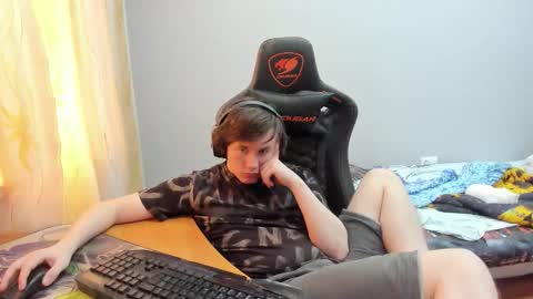 Snapshot of iliaskrislove chatting on 09-27-25, 04:01 iliaskris online show from 09-27-25, 04:01