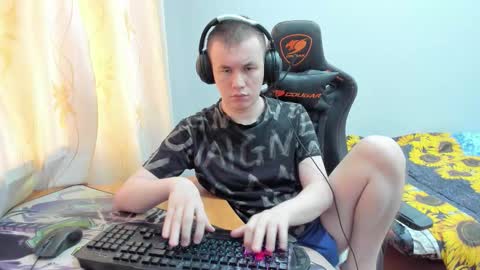 Snapshot of iliaskrislove chatting on 10-11-25, 03:50 iliaskris online show from 10-11-25, 03:50