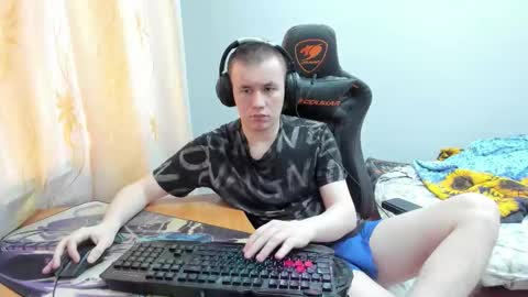 Snapshot of iliaskrislove chatting on 10-12-25, 04:00 iliaskris online show from 10-12-25, 04:00