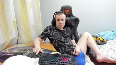 Snapshot of iliaskrislove chatting on 10-12-25, 05:34 iliaskris online show from 10-12-25, 05:34