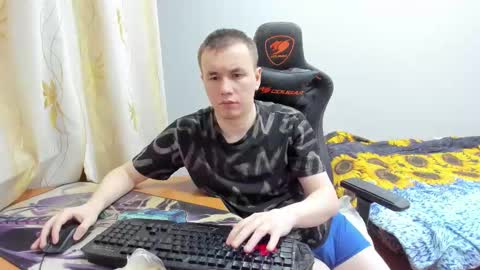 Snapshot of iliaskrislove chatting on 10-13-25, 05:46 iliaskris online show from 10-13-25, 05:46