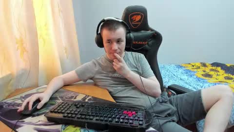 Snapshot of iliaskrislove chatting on 10-15-25, 04:45 iliaskris online show from 10-15-25, 04:45