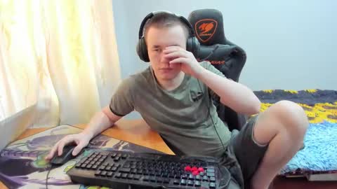 Snapshot of iliaskrislove chatting on 10-20-25, 06:14 iliaskris online show from 10-20-25, 06:14