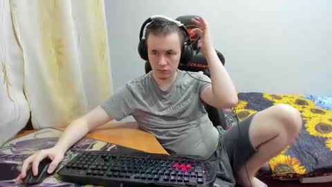 Snapshot of iliaskrislove chatting on 10-29-25, 01:08 iliaskris online show from 10-29-25, 01:08