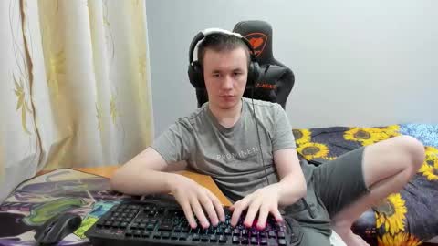 Snapshot of iliaskrislove chatting on 10-31-25, 03:13 iliaskris online show from 10-31-25, 03:13