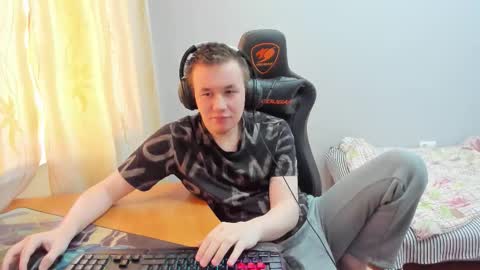 Snapshot of iliaskrislove chatting on 11-21-25, 08:13 iliaskris online show from 11-21-25, 08:13