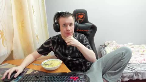 Snapshot of iliaskrislove chatting on 11-22-25, 08:24 iliaskris online show from 11-22-25, 08:24