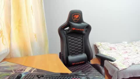 Snapshot of iliaskrislove chatting on 11-23-25, 08:36 iliaskris online show from 11-23-25, 08:36