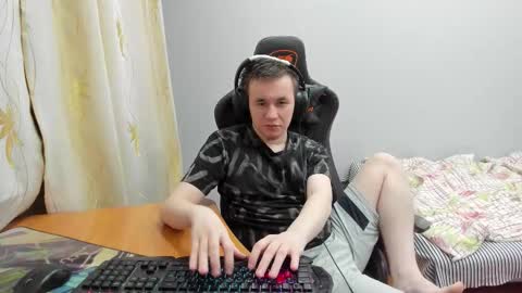 Snapshot of iliaskrislove chatting on 11-23-25, 08:41 iliaskris online show from 11-23-25, 08:41