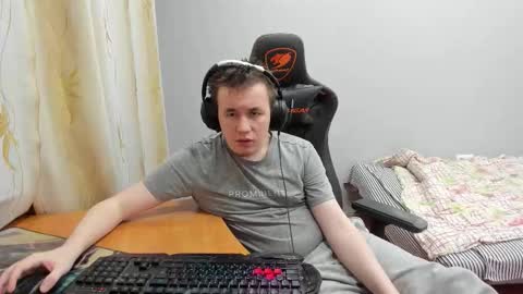 Snapshot of iliaskrislove chatting on 11-25-25, 03:56 iliaskris online show from 11-25-25, 03:56