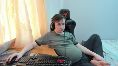 Snapshot of iliaskrislove chatting on 06-06-26, 12:32 iliaskris online show from 06-06-26, 12:32