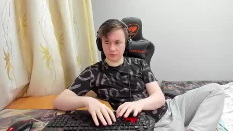 Snapshot of iliaskrislove chatting on 06-10-26, 07:02 iliaskris online show from 06-10-26, 07:02