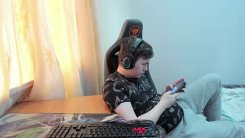 Snapshot of iliaskrislove chatting on 06-12-26, 10:14 iliaskris online show from 06-12-26, 10:14