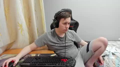 Snapshot of iliaskrislove chatting on 06-18-26, 11:09 iliaskris online show from 06-18-26, 11:09