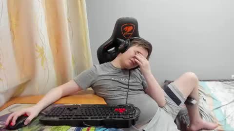 Snapshot of iliaskrislove chatting on 06-19-26, 11:19 iliaskris online show from 06-19-26, 11:19