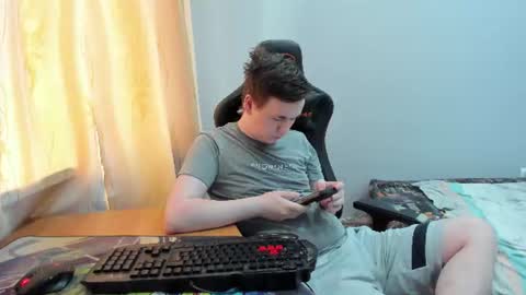 Snapshot of iliaskrislove chatting on 06-20-26, 11:24 iliaskris online show from 06-20-26, 11:24