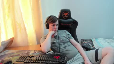 Snapshot of iliaskrislove chatting on 06-23-26, 06:00 iliaskris online show from 06-23-26, 06:00