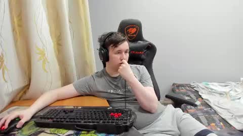 Snapshot of iliaskrislove chatting on 06-23-26, 06:28 iliaskris online show from 06-23-26, 06:28