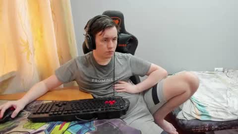 Snapshot of iliaskrislove chatting on 06-30-26, 01:45 iliaskris online show from 06-30-26, 01:45