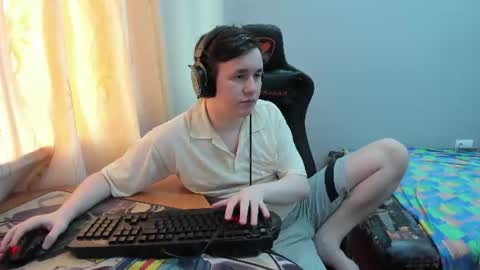 Snapshot of iliaskrislove chatting on 07-14-26, 02:05 iliaskris online show from 07-14-26, 02:05