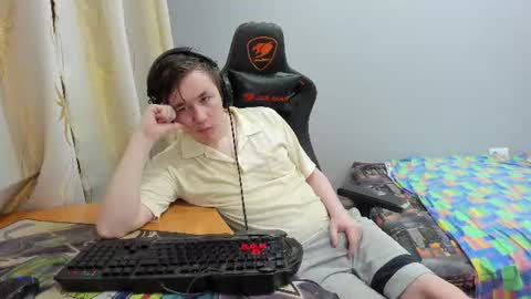 Snapshot of iliaskrislove chatting on 07-16-26, 11:00 iliaskris online show from 07-16-26, 11:00